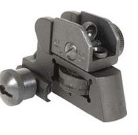 Takatähtäin AR-15 Weaver / Picatinny-kiskoon