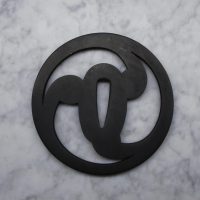 Samurai-miekka vaihdettava tsuba purettavalla kahvarakenteella varustettuun Katana-miekkaan. Terästä, malli 021.