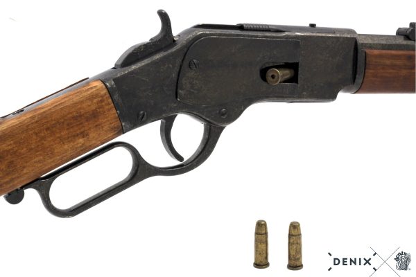 Replika-aseet verkkokaupasta: Winchester Model 1873 vipulukkokivääri.